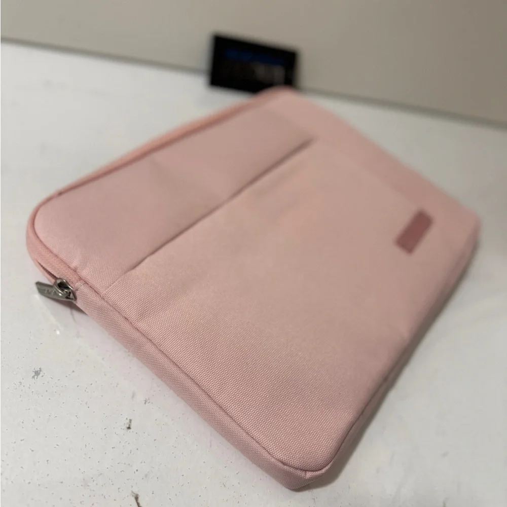 Lacdo Pink Laptop Sleeve - Slim Protective Case new with tag